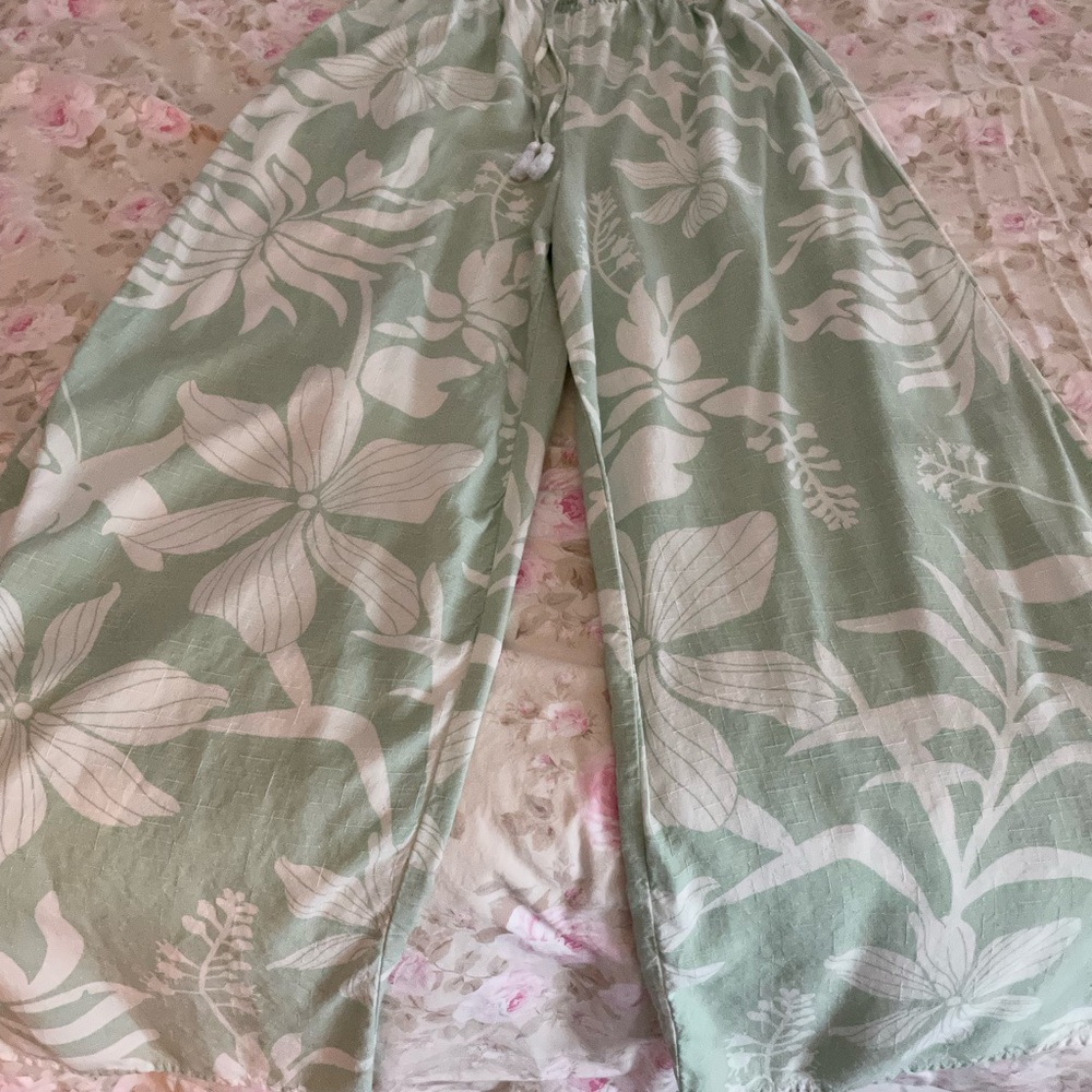 Brand new Kiwi & Punch sage green pants